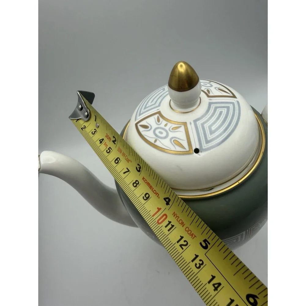 Wedgwood Asia R4310 Bone China Lidded Teapot Sage Green England